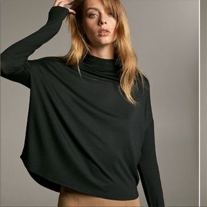 Aritzia Babaton Seaton Black sz medium